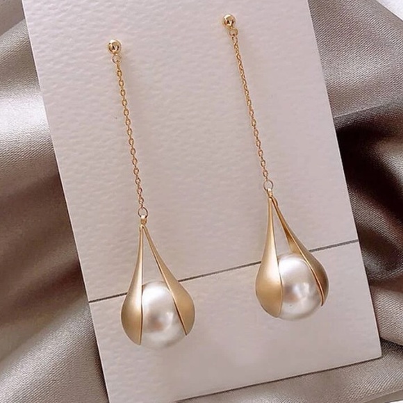 New Art Deco Suspension Pearl Drop Earrings | Faux Pearl Drop Dangle Earrings - Picture 1 of 16